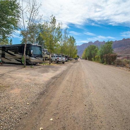 FunStays Glamping Setup Tent in RV Park #1 OK-T1 Moab Bagian luar foto