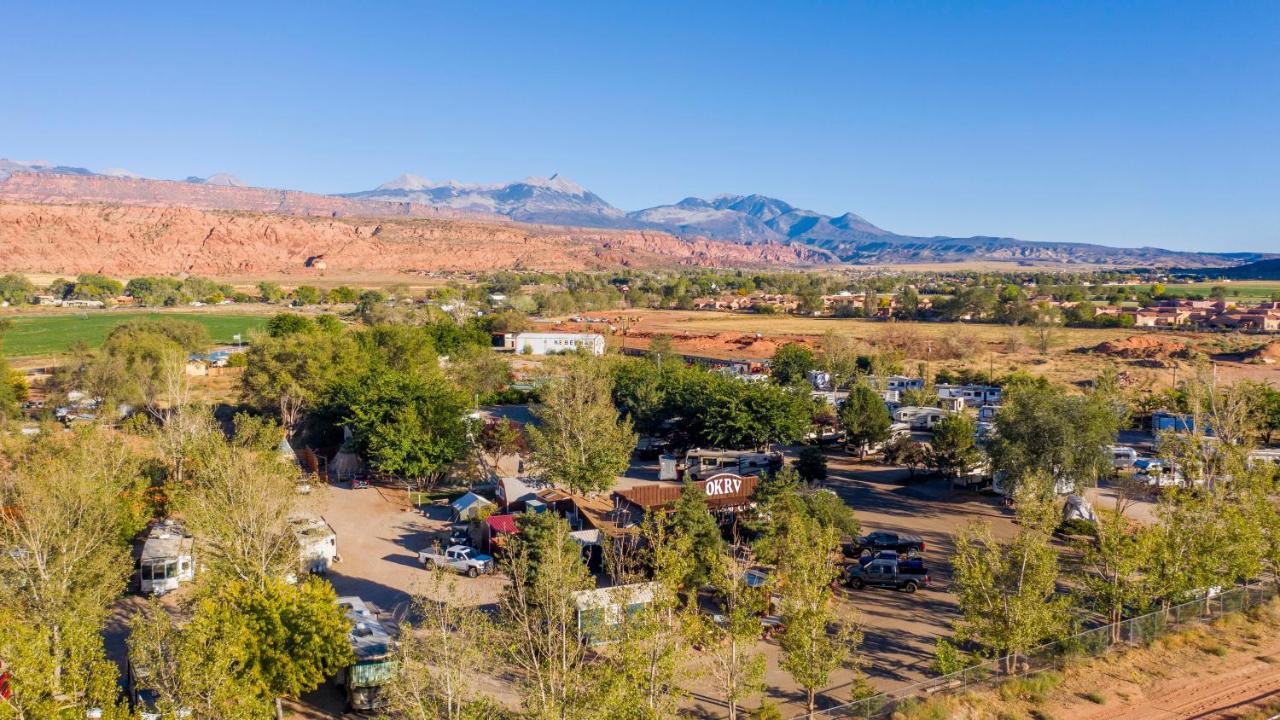 FunStays Glamping Setup Tent in RV Park #1 OK-T1 Moab Bagian luar foto